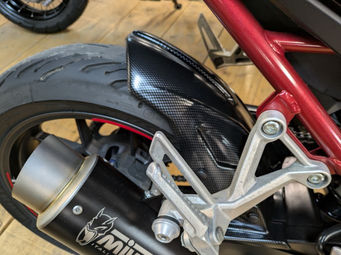 HONDA CB 750 HORNET 4