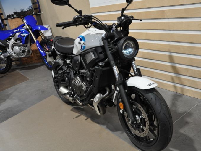 YAMAHA XSR 700 4
