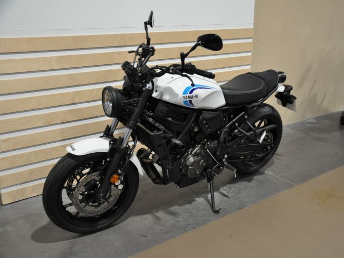 YAMAHA XSR 700 4