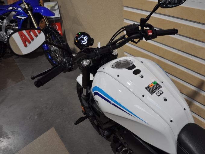 YAMAHA XSR 700 4