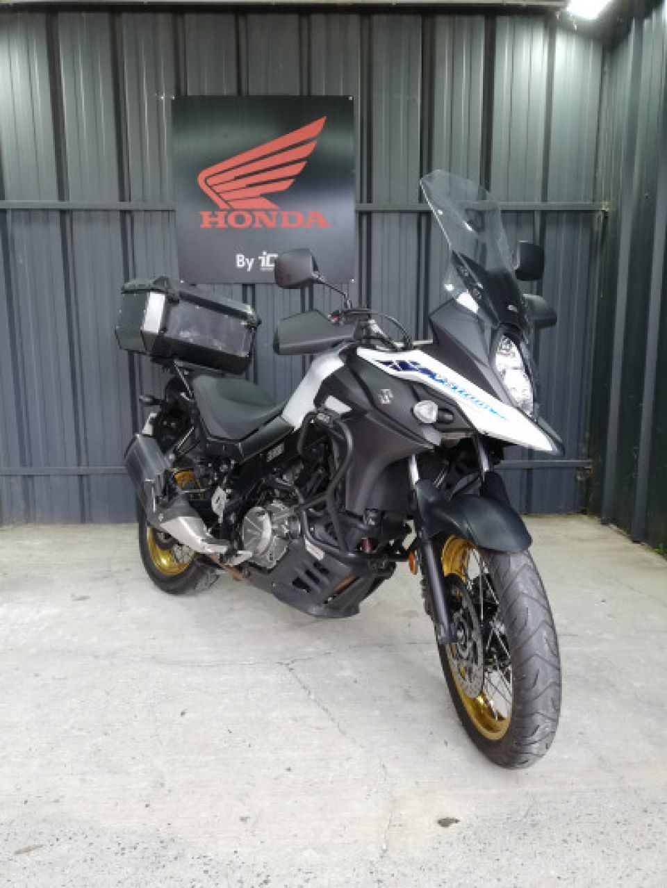 SUZUKI DL 650 XT 4