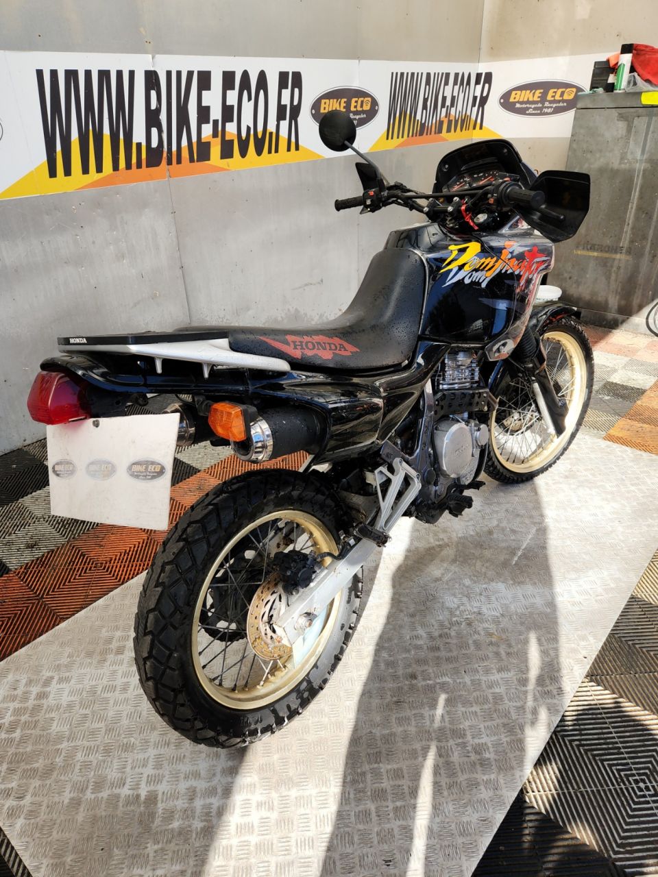 HONDA NX 650 DOMINATOR  4