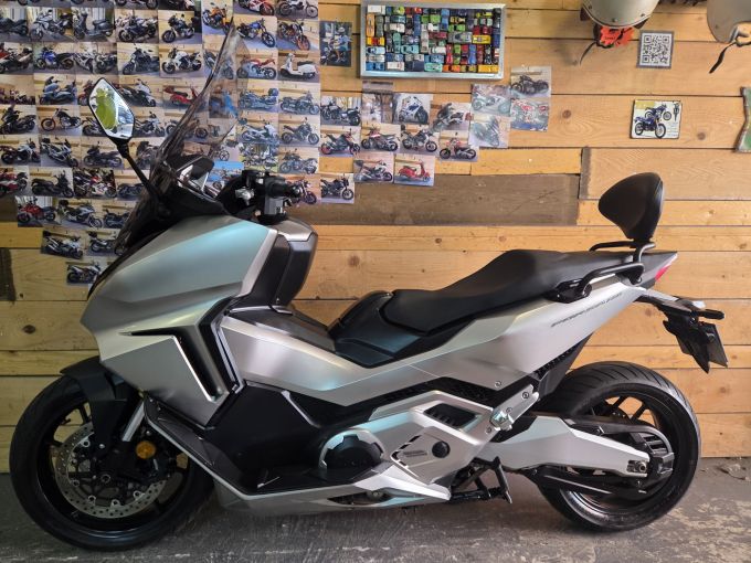 HONDA NSS FORZA 750 4