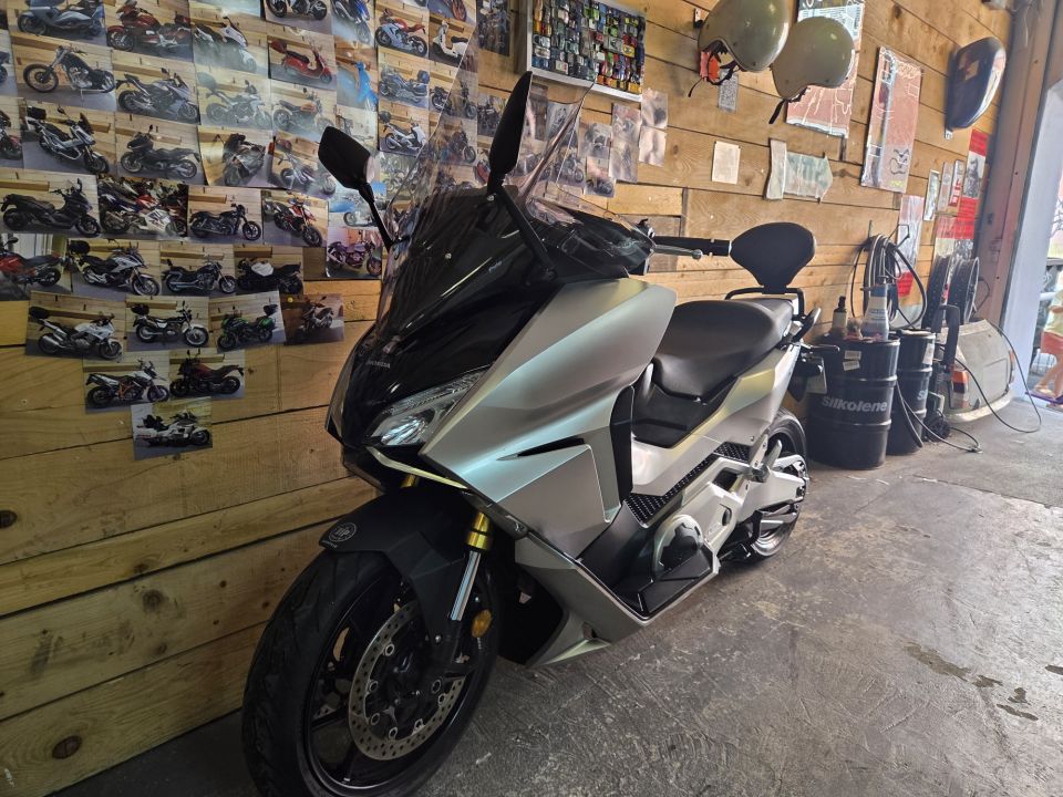 HONDA NSS FORZA 750 4