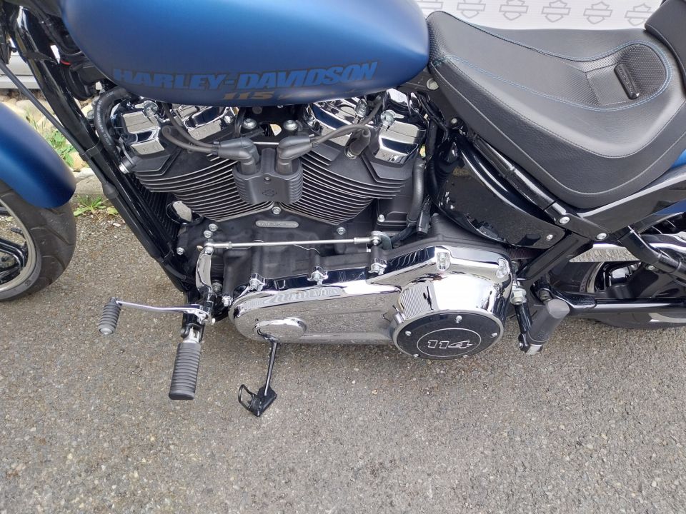 HARLEY-DAVIDSON SOFTAIL BREAKOUT 1868 4