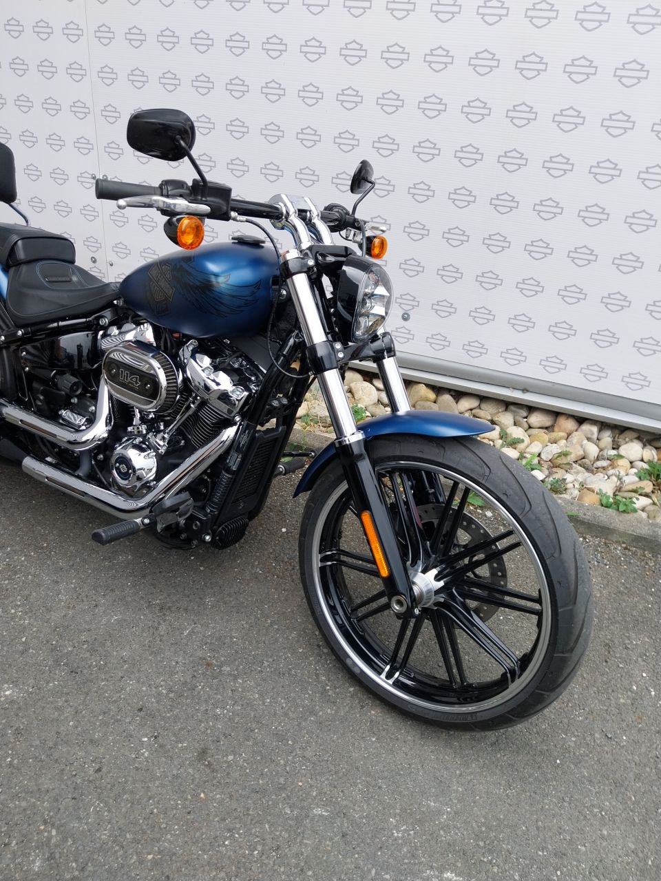 HARLEY-DAVIDSON SOFTAIL BREAKOUT 1868 4