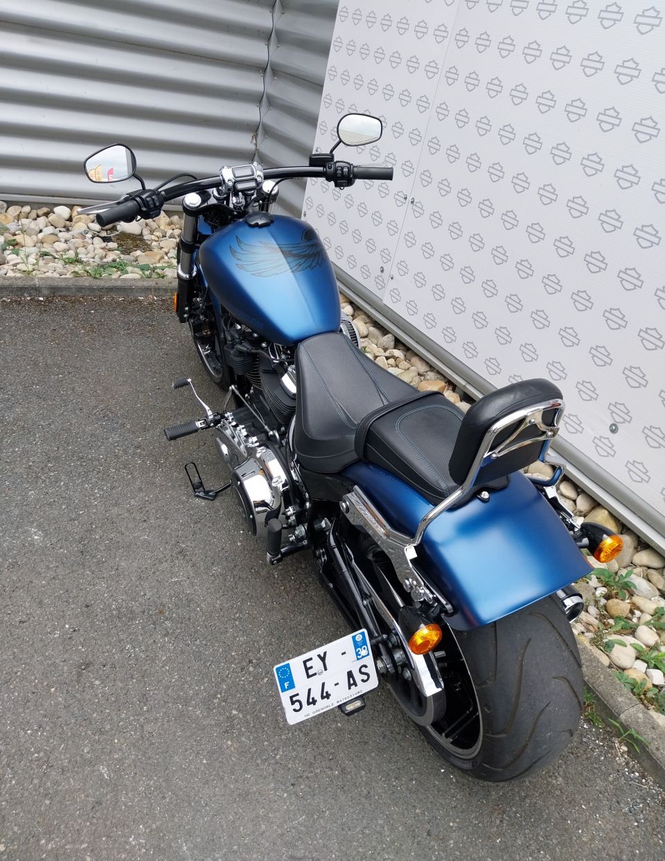 HARLEY-DAVIDSON SOFTAIL BREAKOUT 1868 4