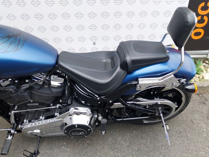 HARLEY-DAVIDSON SOFTAIL BREAKOUT 1868 4