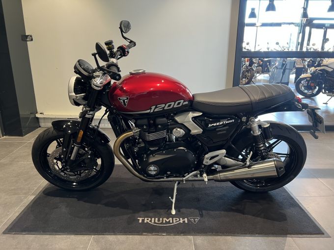 TRIUMPH SPEED TWIN 1200 4