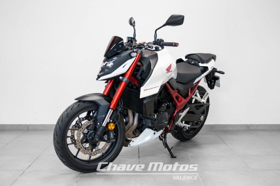 HONDA CB750 HORNET 4