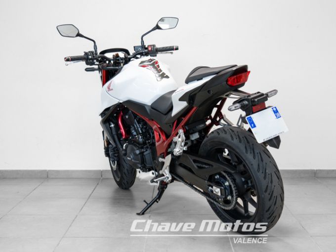 HONDA CB750 HORNET 4