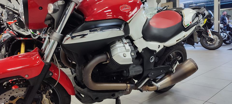 MOTO GUZZI 1200 SPORT 4