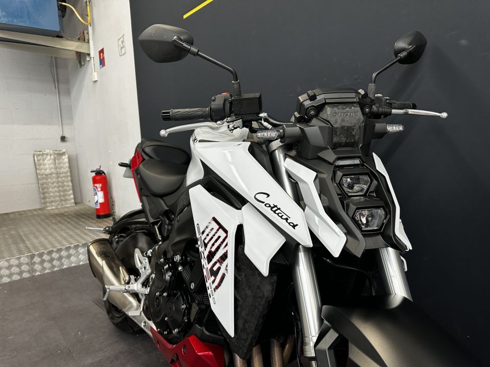 SUZUKI GSX-S 950 A2 4