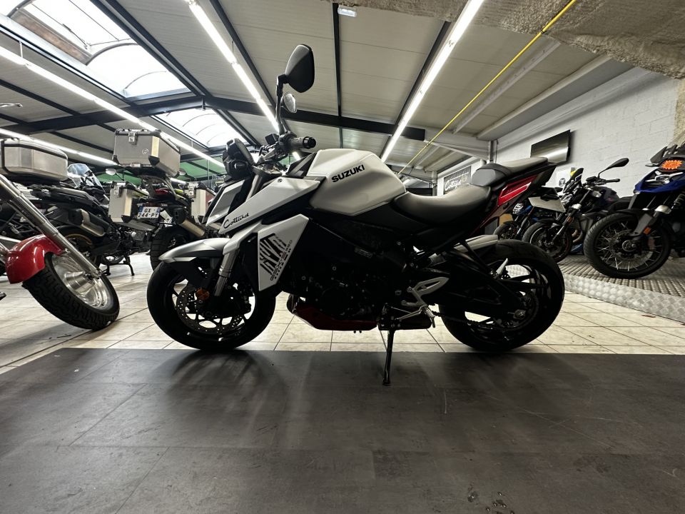 SUZUKI GSX-S 950 A2 4