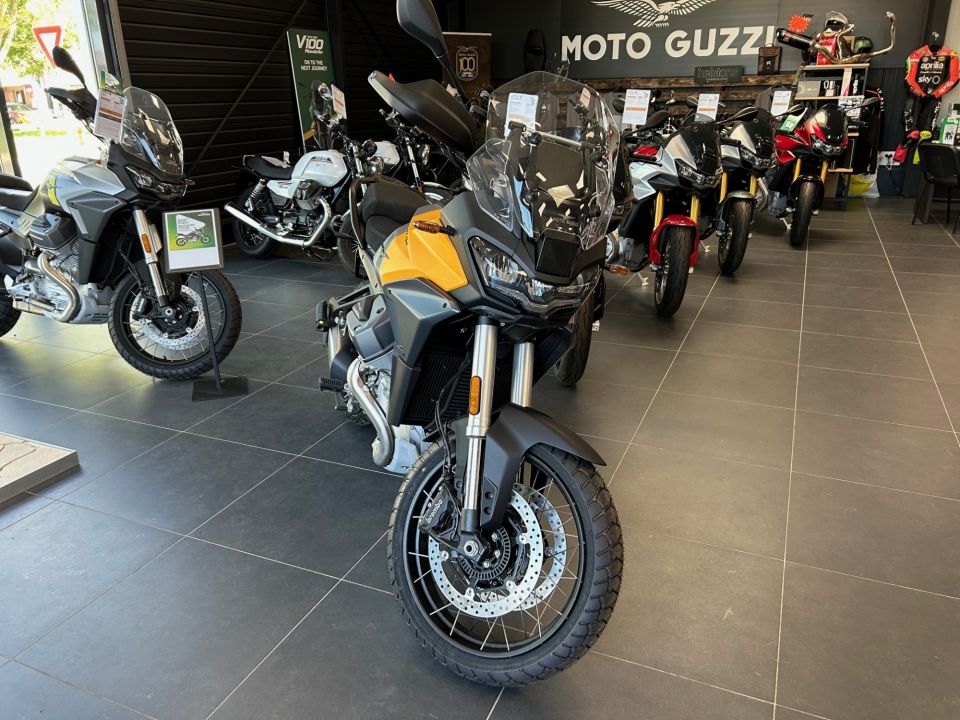 MOTO GUZZI STELVIO 4