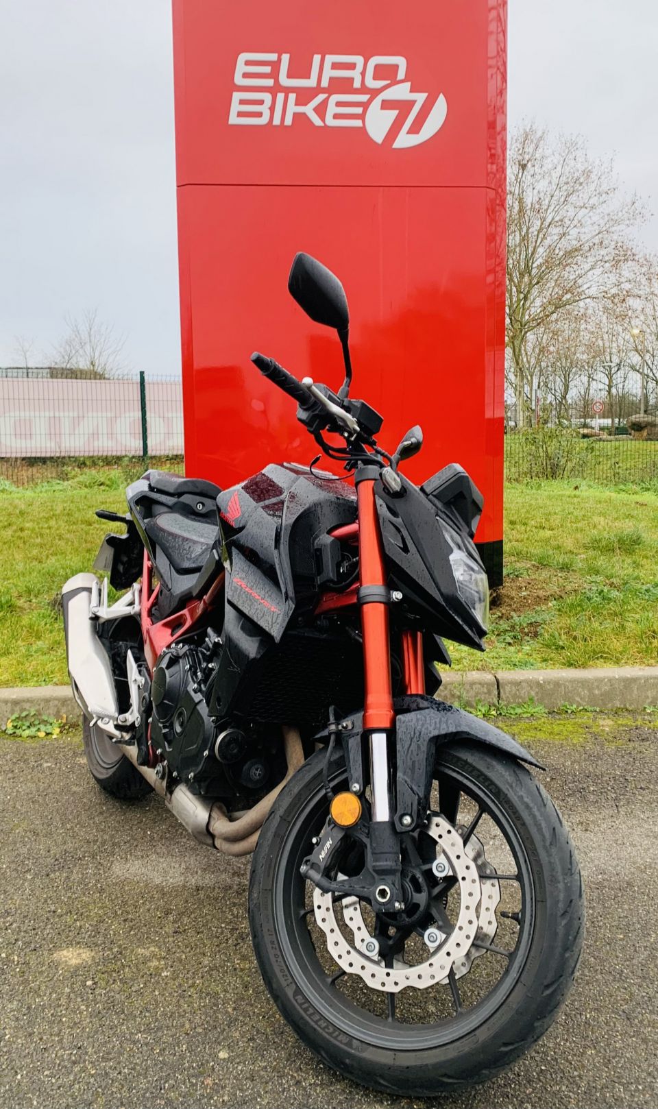 HONDA CB 750 HORNET 4