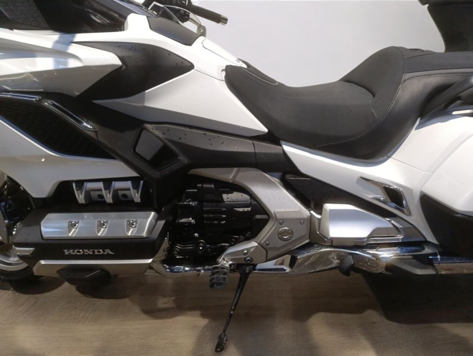 HONDA GL 1800 GOLDWING DCT 4