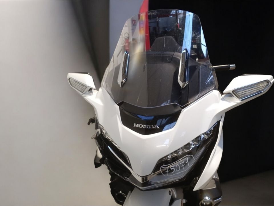 HONDA GL 1800 GOLDWING DCT 4