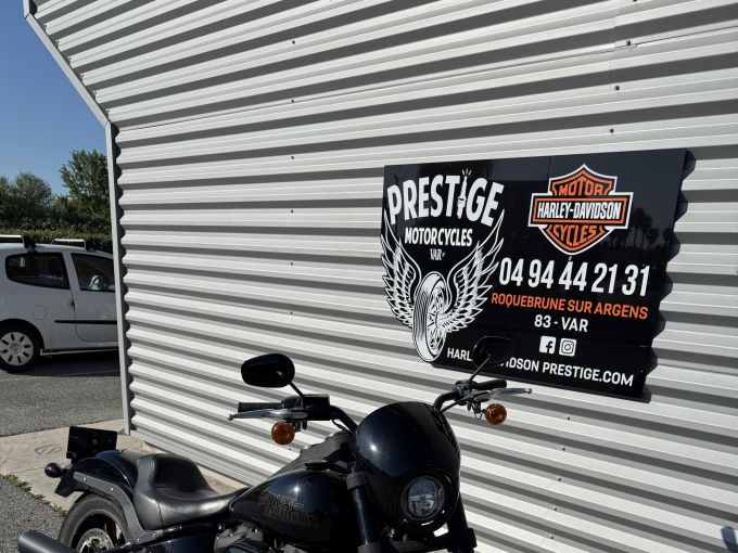 HARLEY-DAVIDSON SOFTAIL LOW RIDER 1868 S 4