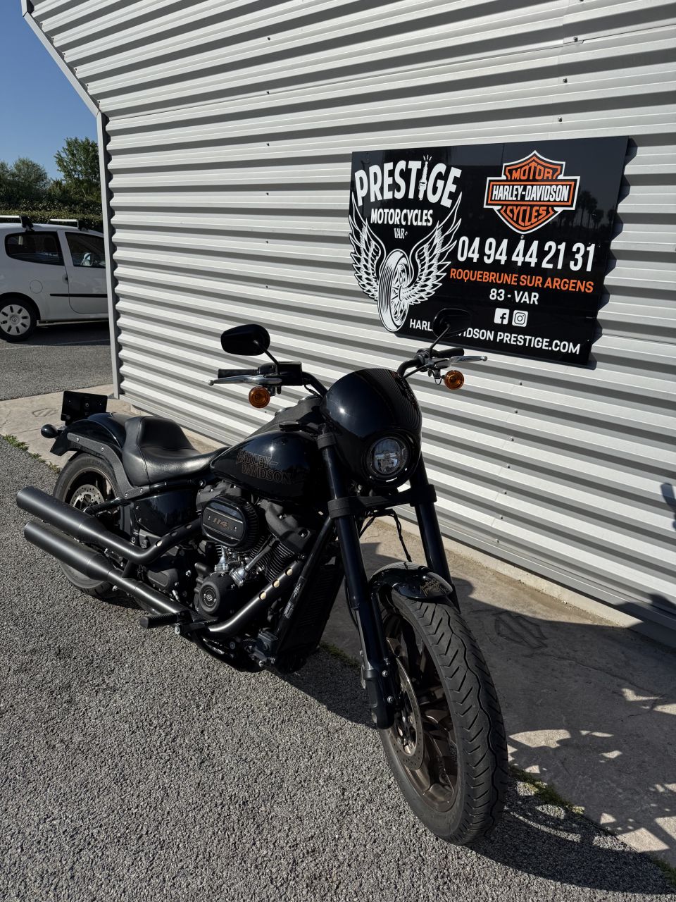 HARLEY-DAVIDSON SOFTAIL LOW RIDER 1868 S 4