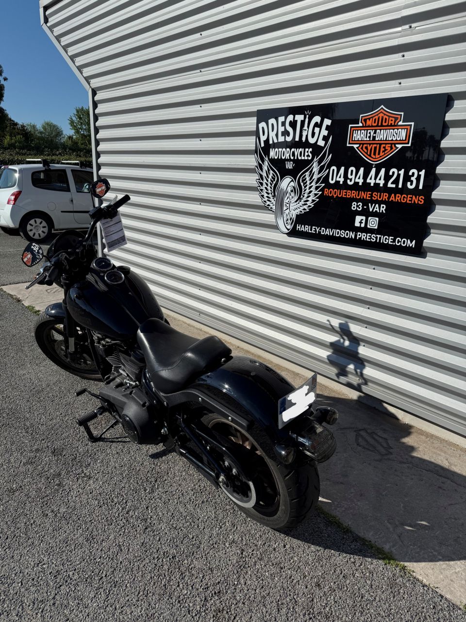 HARLEY-DAVIDSON SOFTAIL LOW RIDER 1868 S 4