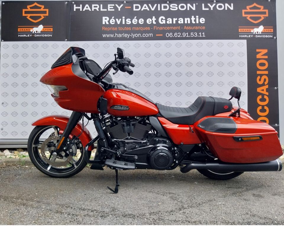 HARLEY-DAVIDSON TOURING ROAD GLIDE 1923 4