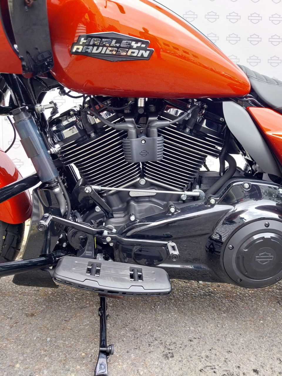 HARLEY-DAVIDSON TOURING ROAD GLIDE 1923 4