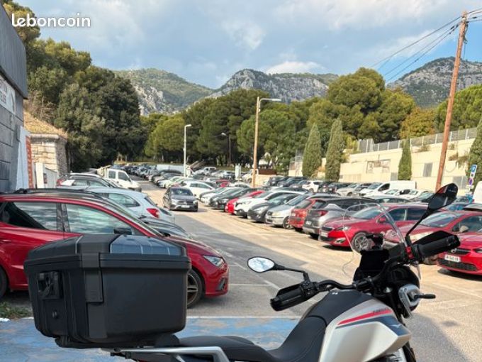 MOTO GUZZI V85 TT TRAVEL PACK 850 4