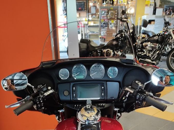 HARLEY-DAVIDSON TRIKE TRI GLIDE 1745 ULTRA 4