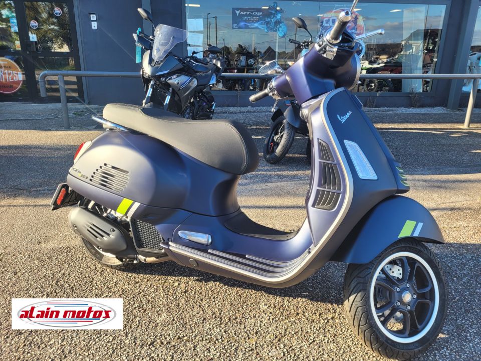 VESPA GTS 125IE SUPER 4