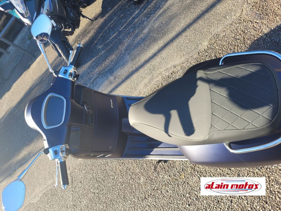 VESPA GTS 125IE SUPER 4