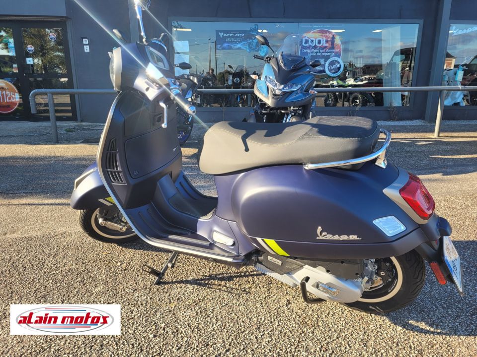 VESPA GTS 125IE SUPER 4