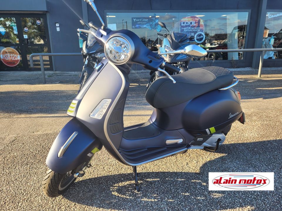 VESPA GTS 125IE SUPER 4