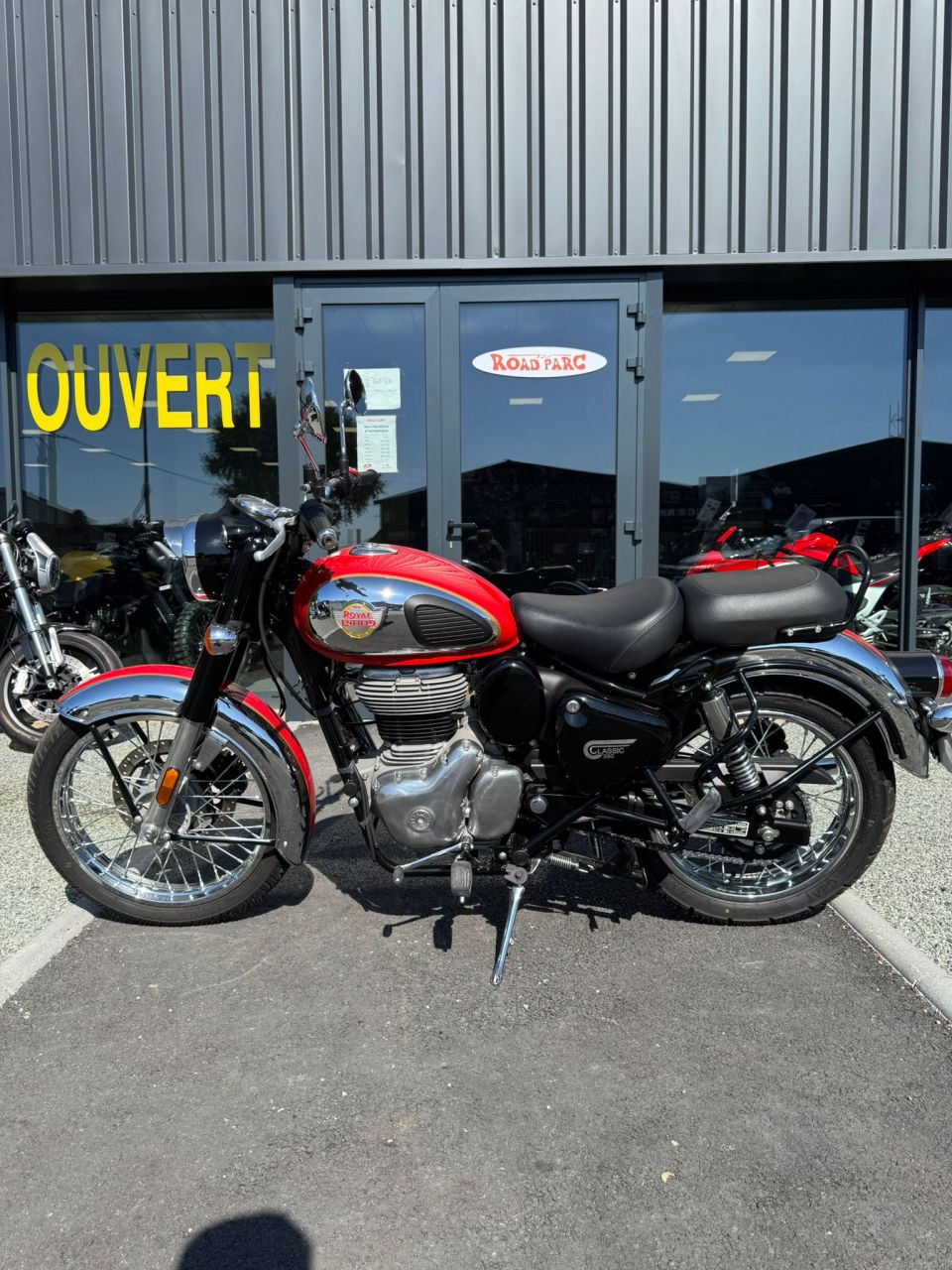 ROYAL ENFIELD CLASSIC 350 CHROME 4