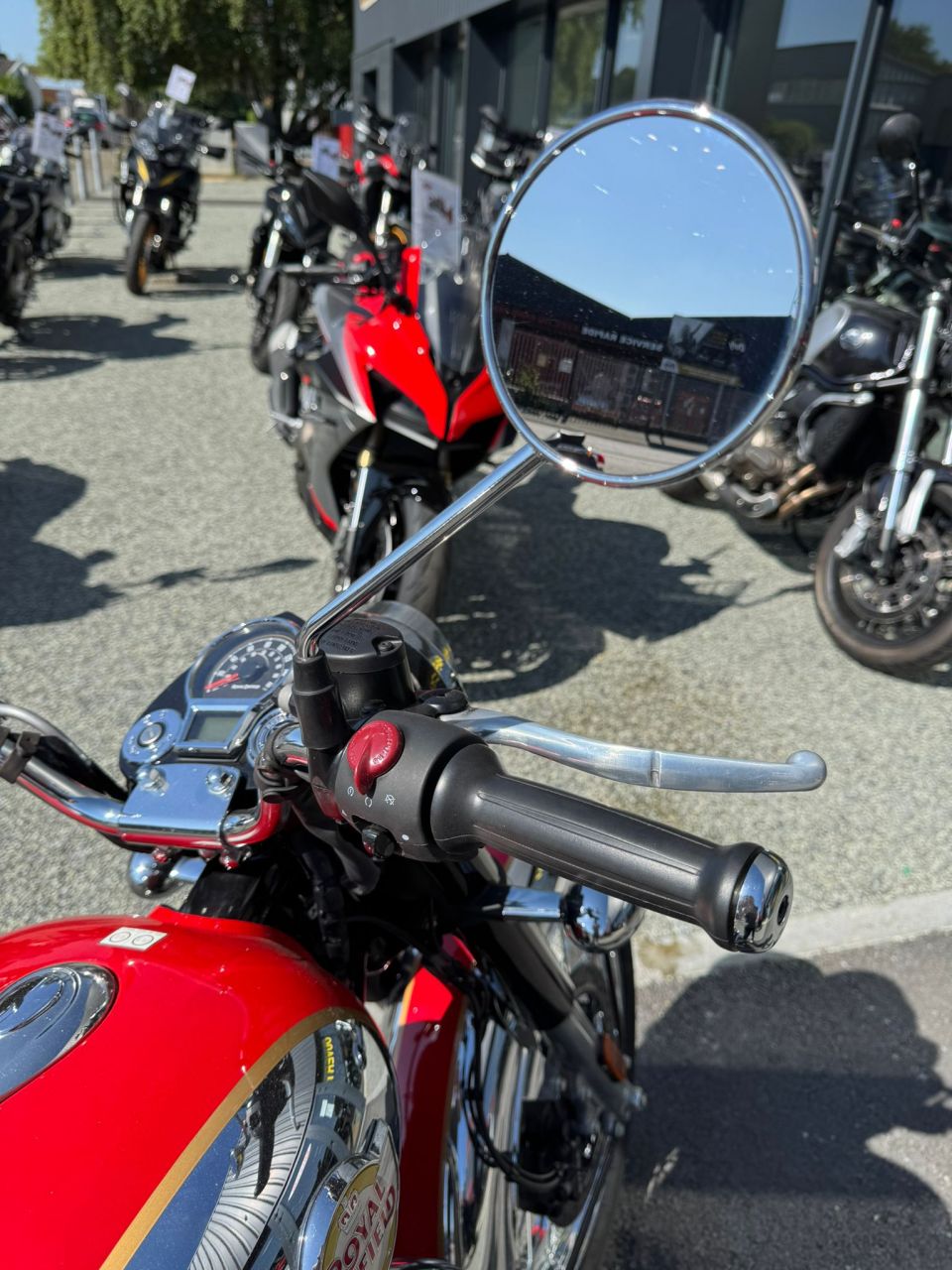 ROYAL ENFIELD CLASSIC 350 CHROME 4