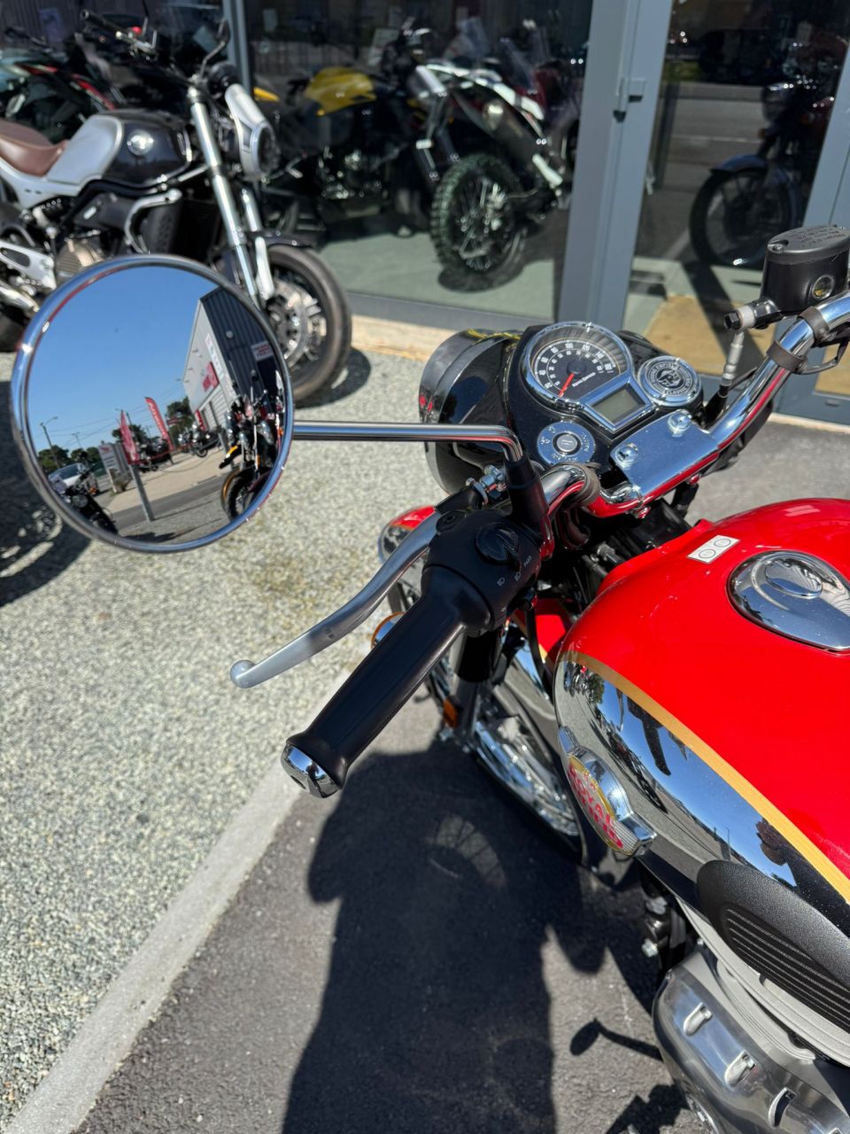 ROYAL ENFIELD CLASSIC 350 CHROME 4