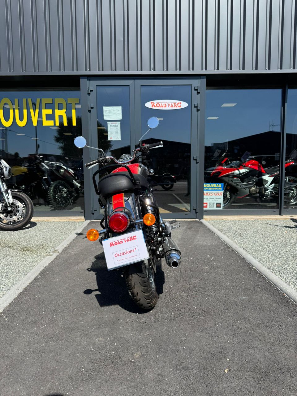 ROYAL ENFIELD CLASSIC 350 CHROME 4