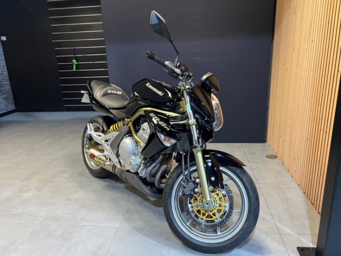 KAWASAKI ER-6 4