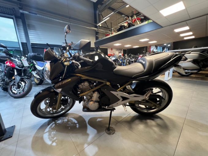 KAWASAKI ER-6 4