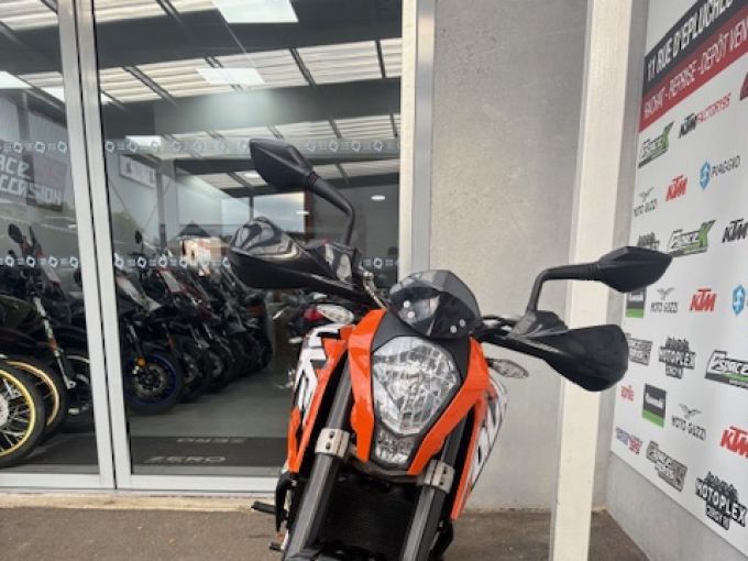 KTM 125 DUKE 4