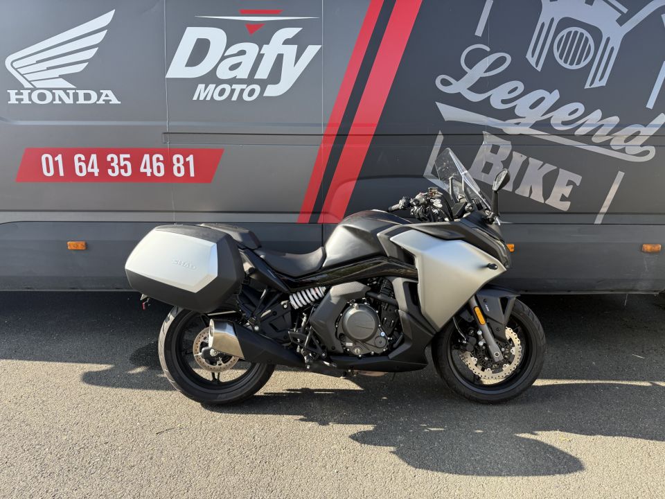 CF MOTO 650 GT 4