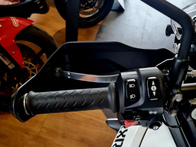 TRIUMPH TIGER 800 XRX 4