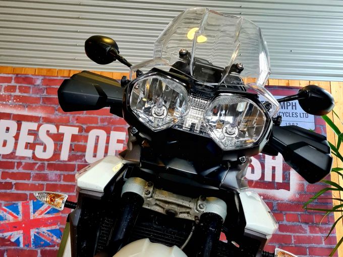 TRIUMPH TIGER 800 XRX 4