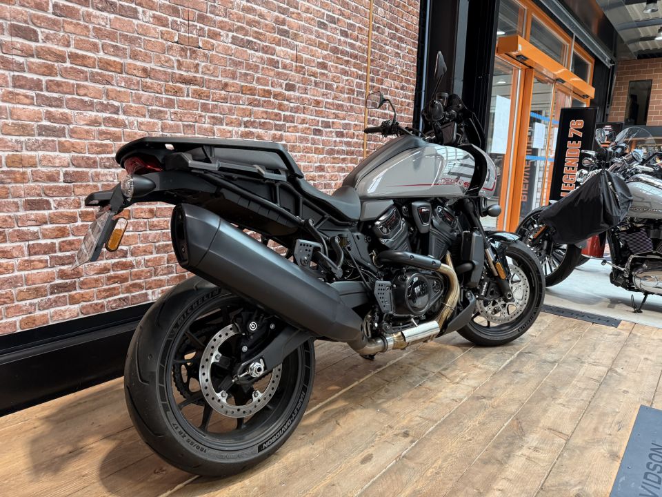 HARLEY-DAVIDSON ADVENTURE PAN AMERICA 1250 ST 4