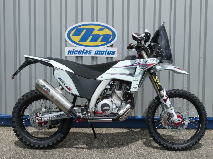 AJP PR7 4