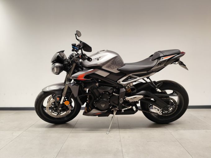 TRIUMPH STREET TRIPLE 765 RS 4