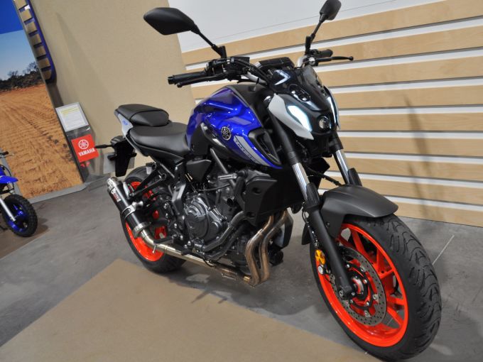 YAMAHA MT-07 (47.5CV) 4