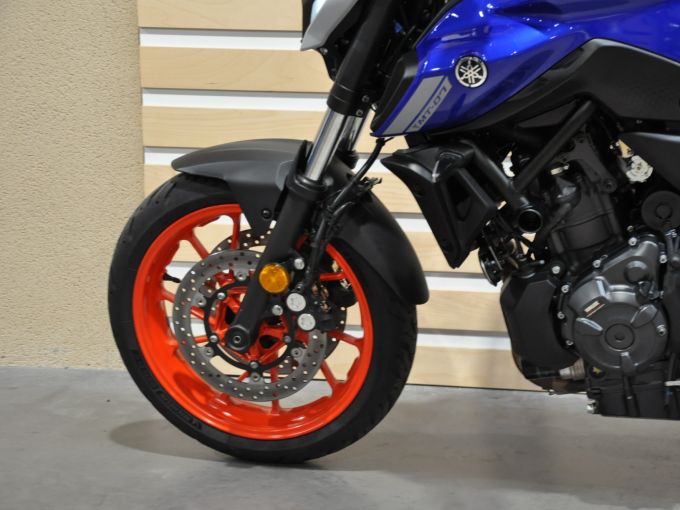 YAMAHA MT-07 (47.5CV) 4