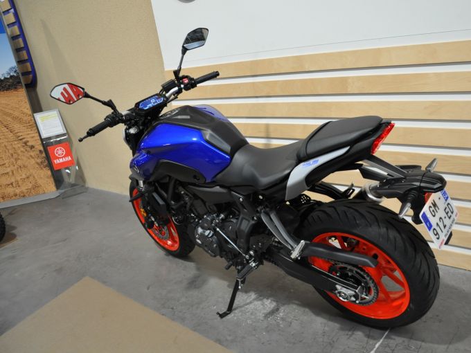 YAMAHA MT-07 (47.5CV) 4