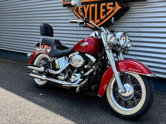 HARLEY-DAVIDSON SOFTAIL DELUXE 1690 4